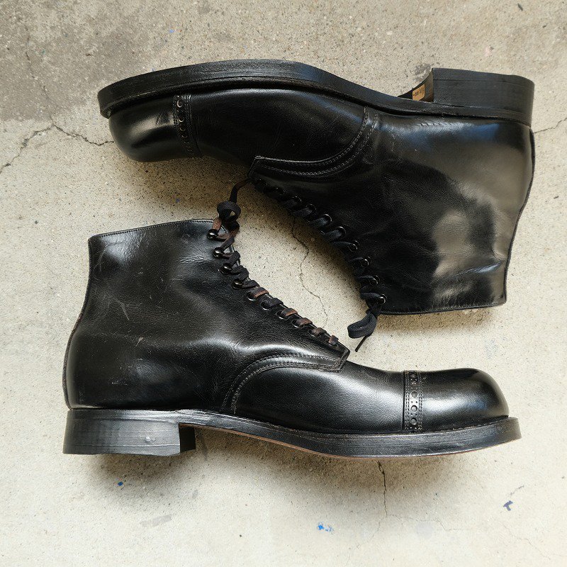 1940's THE WALK-EASY SHOE CAP TOE BOOTS