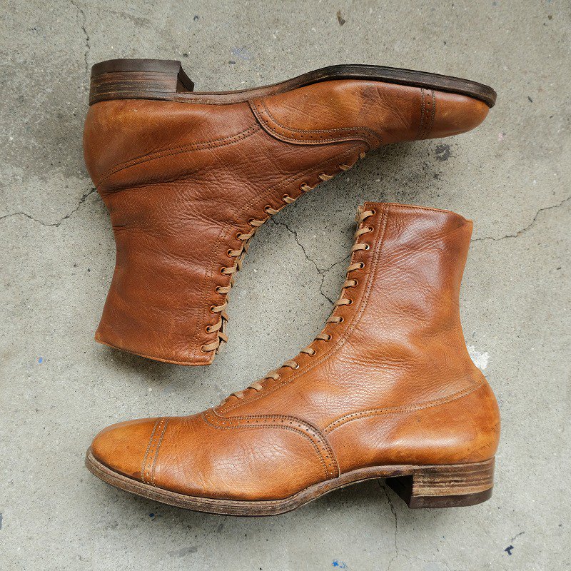 1910's ROBERTS. JOHNSON & RAND LACE UP BOOTS