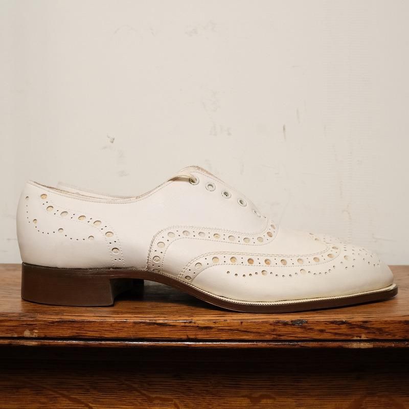 1940's ENDICOTT JOHNSON WHITE WING TIP SHOES