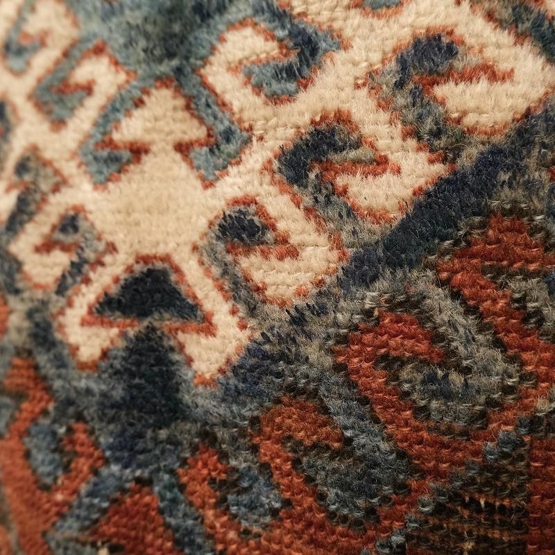 1900's ANTIQUE CAUCASIAN RUG