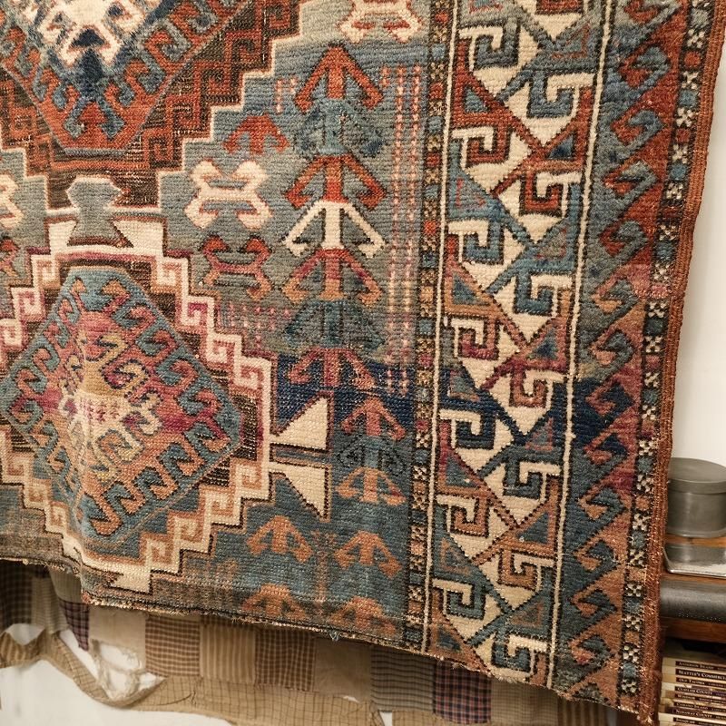 1900's ANTIQUE CAUCASIAN RUG