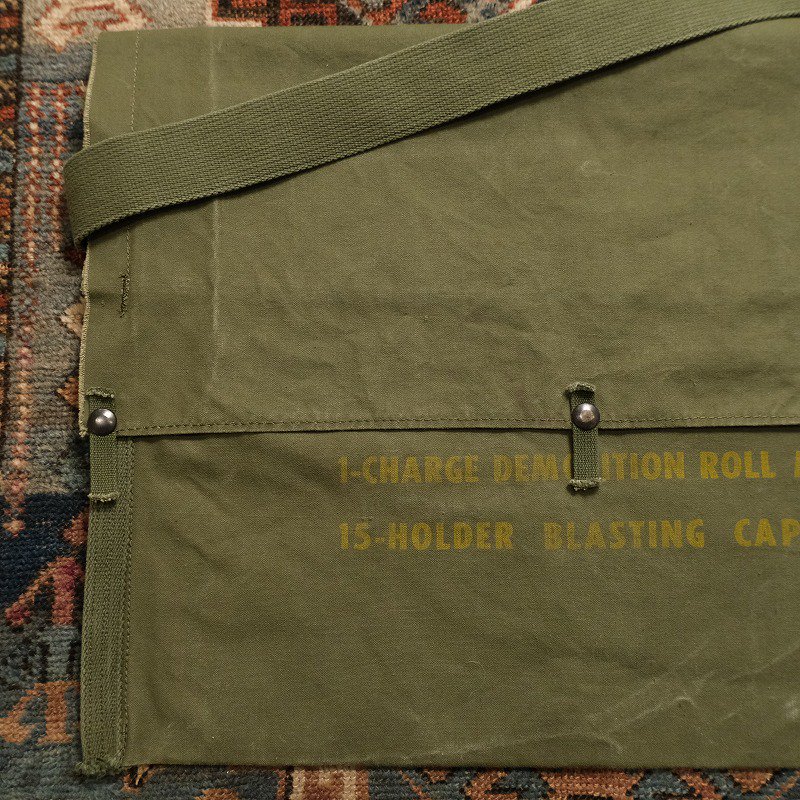 1950's CANVAS SHOULDER BAG