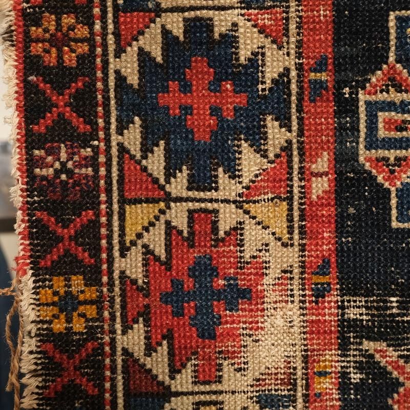 1900's ANTIQUE CAUCASIAN RUG