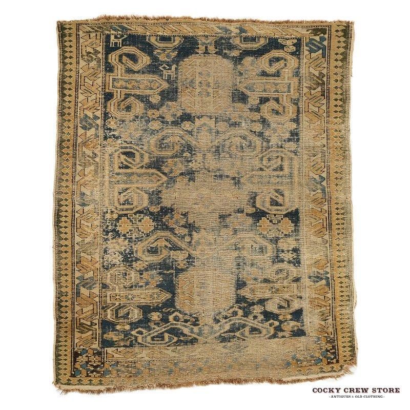 1900's ANTIQUE CAUCASIAN RUG