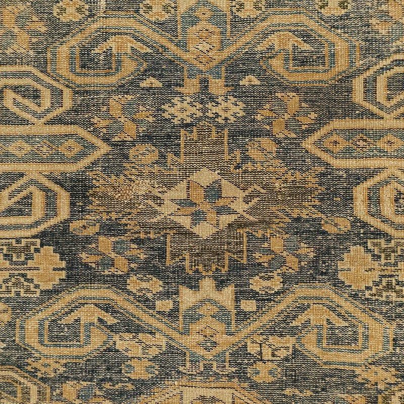 1900's ANTIQUE CAUCASIAN RUG
