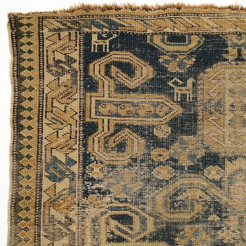 1900's ANTIQUE CAUCASIAN RUG