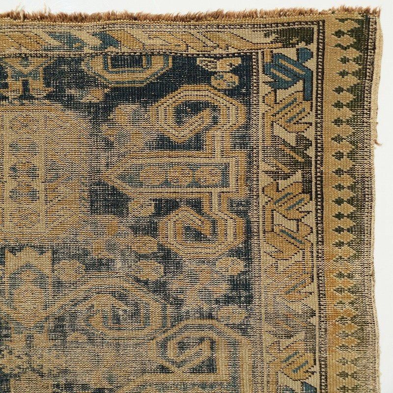 1900's ANTIQUE CAUCASIAN RUG
