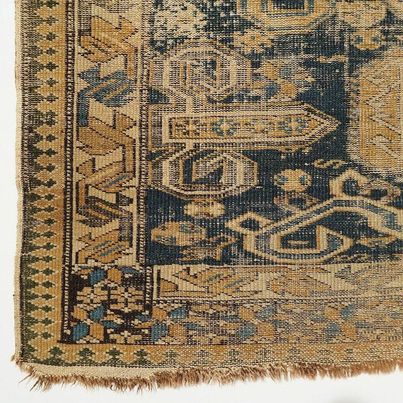 1900's ANTIQUE CAUCASIAN RUG