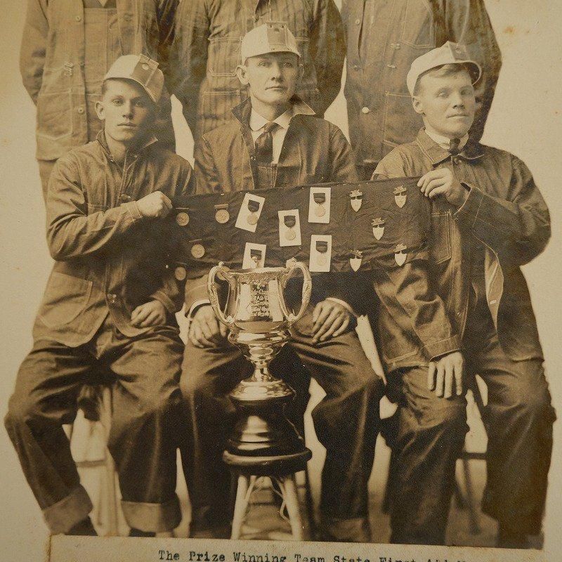 1910's WORKER PHOTO