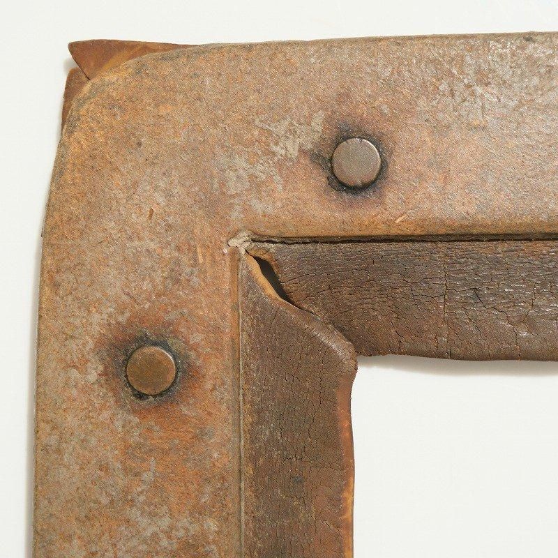 VINTAGE OBJECT