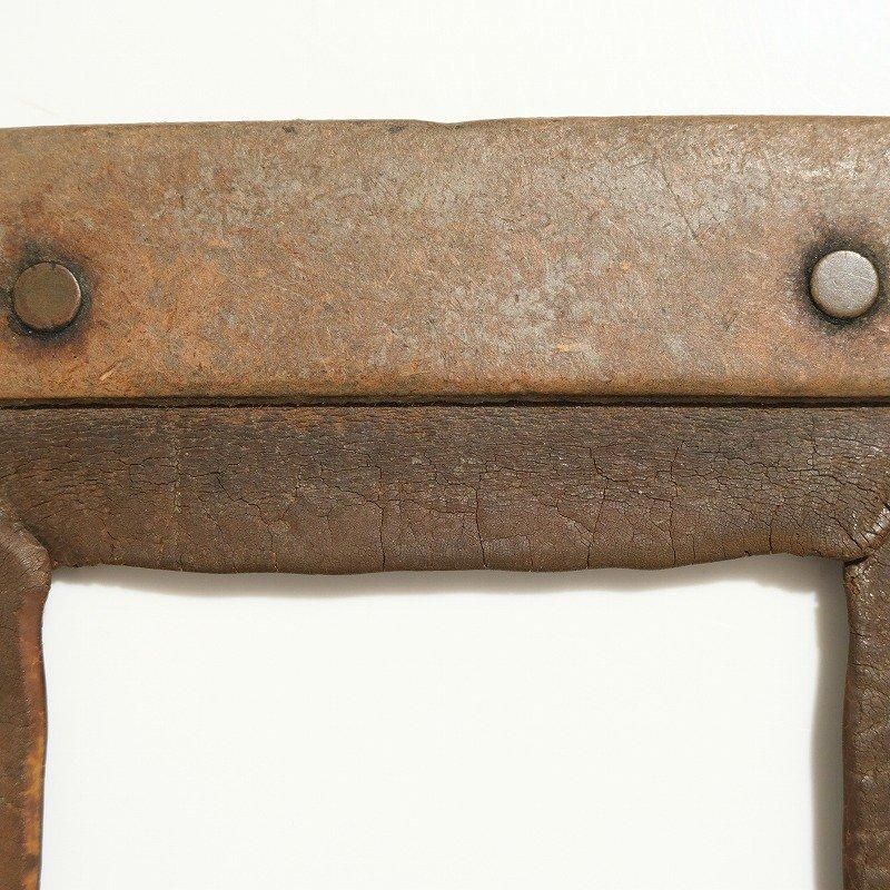 VINTAGE OBJECT