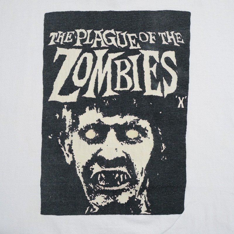 1990's THE PLAGUE OF THE ZOMBIES T-SHIRT
