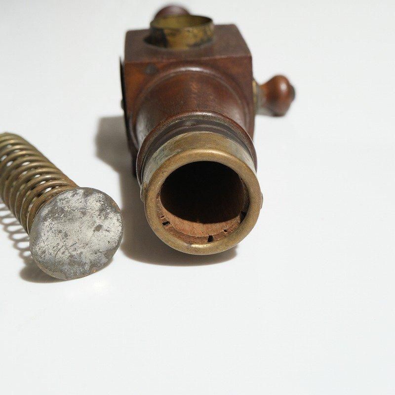 1860's ANTIQUE TREEN PEPPER MILL