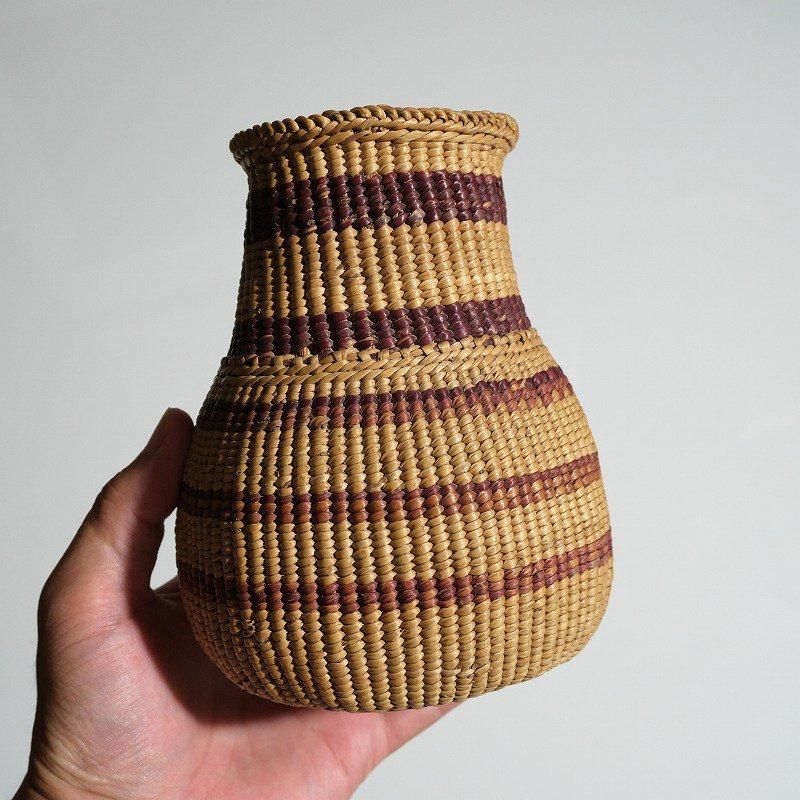 1940's NAVAJO BASKET