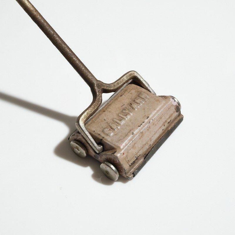 1920's SALLY ANN CAST IRON CARPET CLEANER TOY