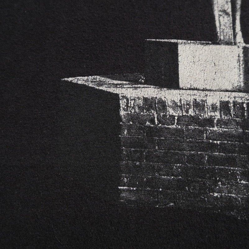 2000's A MAN IN GALLOWS T-SHIRT