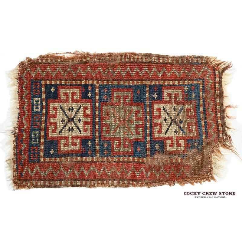 1900's CAUCASIAN RUG