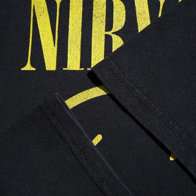 2000's NIRVANA SMILE T-SHIRT (GILDAN) - Cocky Crew Store 2000's NIRVANA SMILE T-SHIRT (GILDAN) - Cocky Crew Store