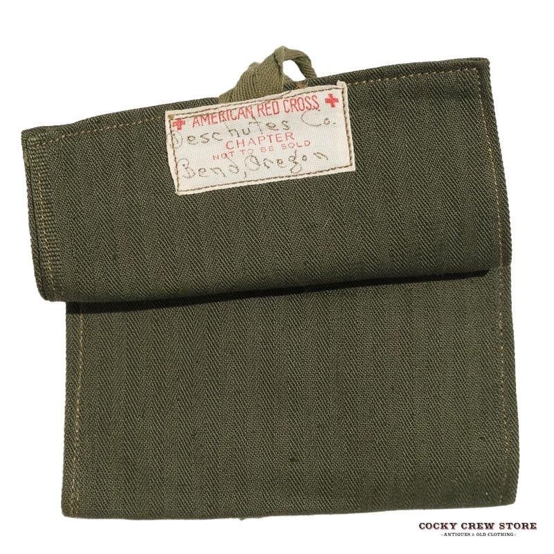 1940's AMERICAN RED CROSS SEWING KIT