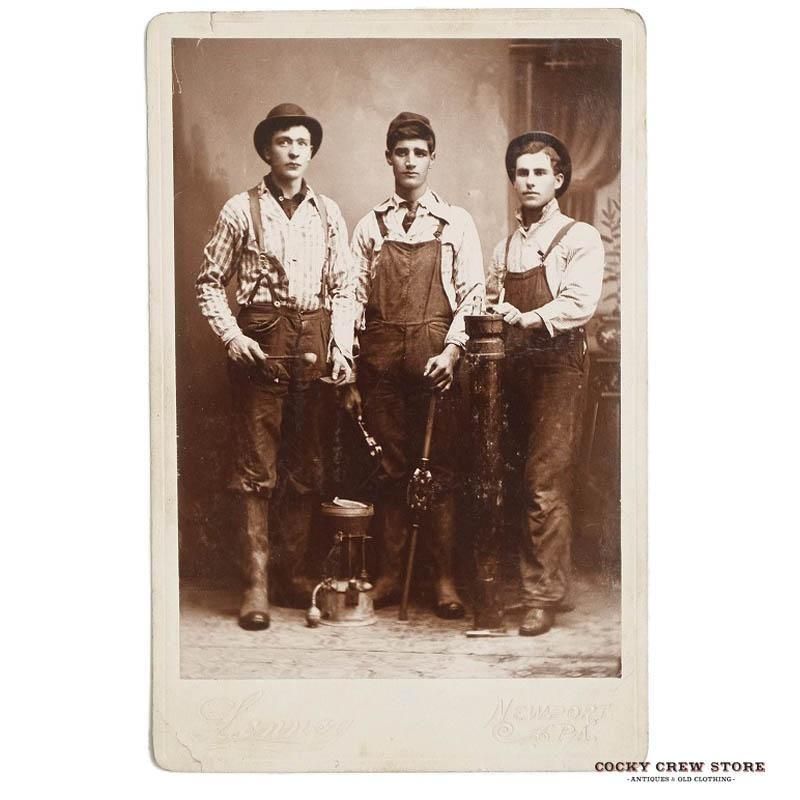 1900's WORKER PHOTO