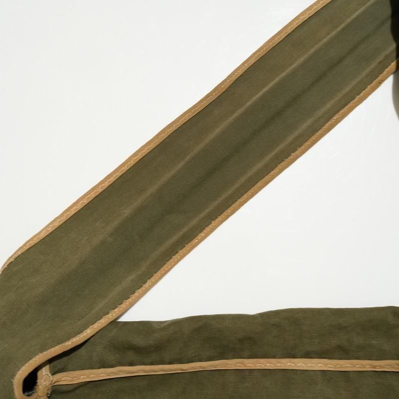 1940's CANVAS SHOULDER BAG