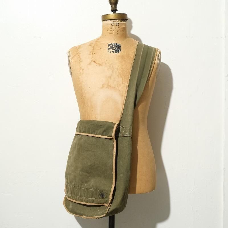 1940's CANVAS SHOULDER BAG