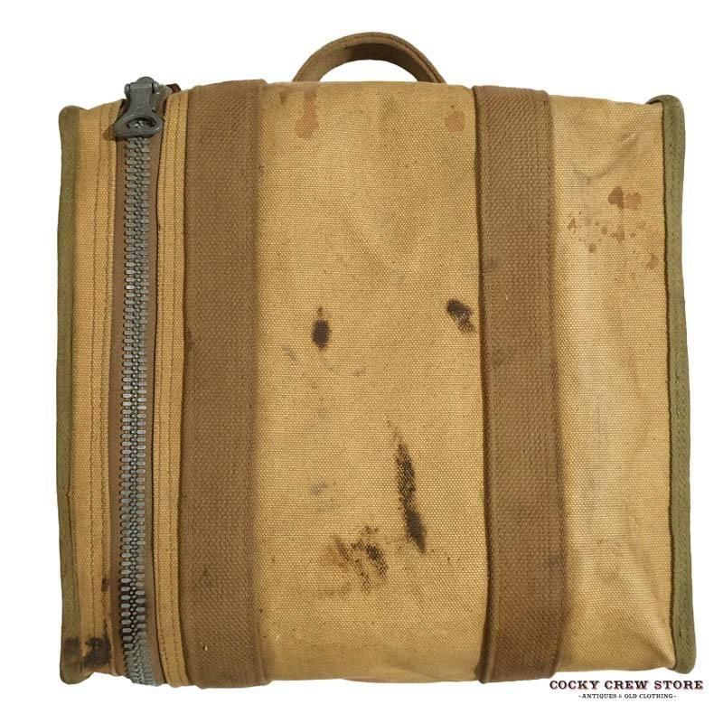 1940's U.S.MILITARY CROWN ZIPER BAG