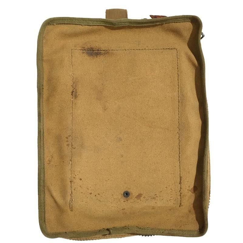 1940's U.S.MILITARY CROWN ZIPER BAG