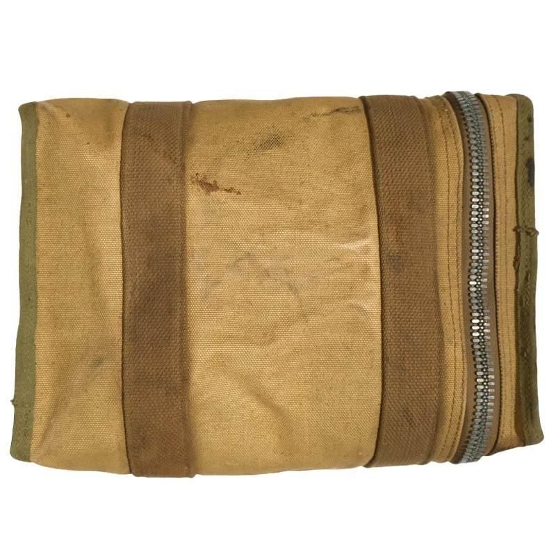 1940's U.S.MILITARY CROWN ZIPER BAG