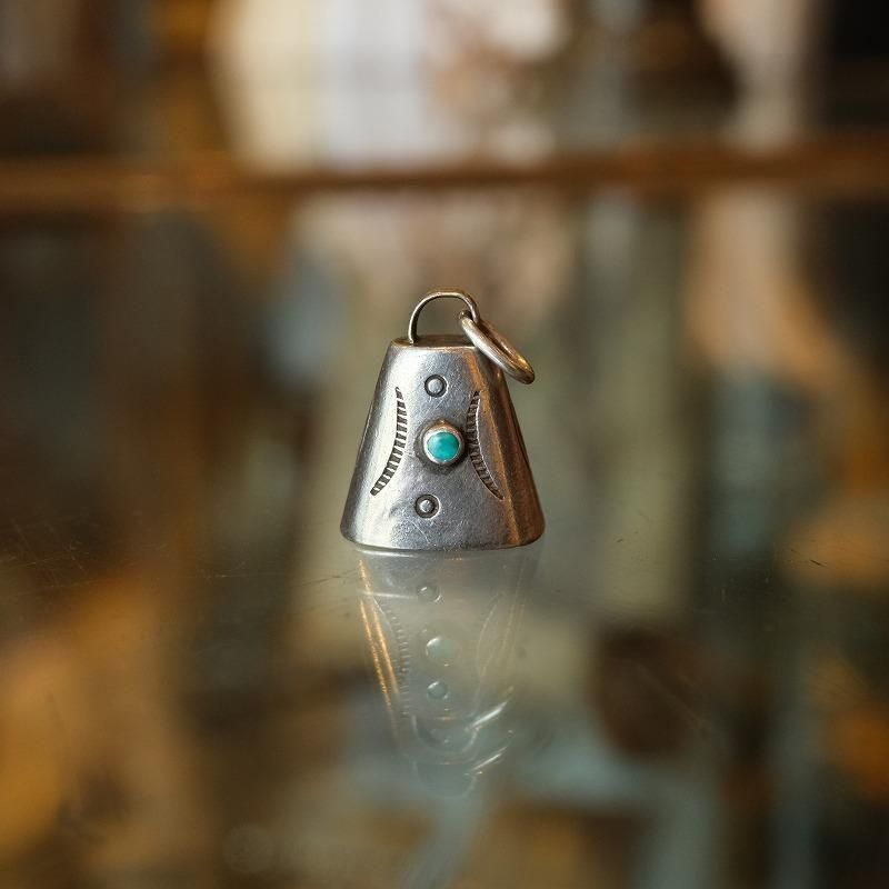 1940's NAVAJO MOTHER-IN-LAW BELL