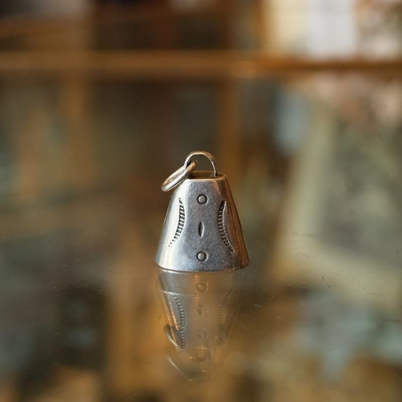 1940's NAVAJO MOTHER-IN-LAW BELL