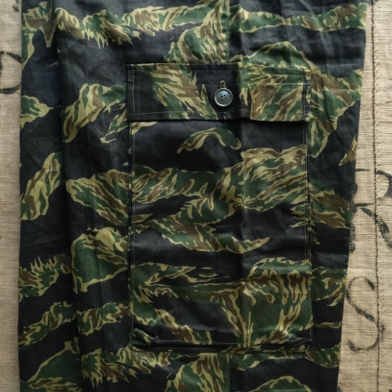 1960's TIGER STRIPE ZIG ZAG PATTERN TROUSERS