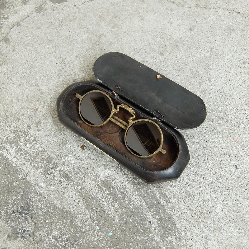 1900's ANTIQUE SUNGLASS