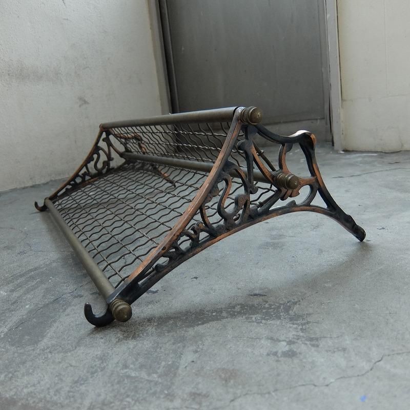 1900's1910's Antique Train Rack