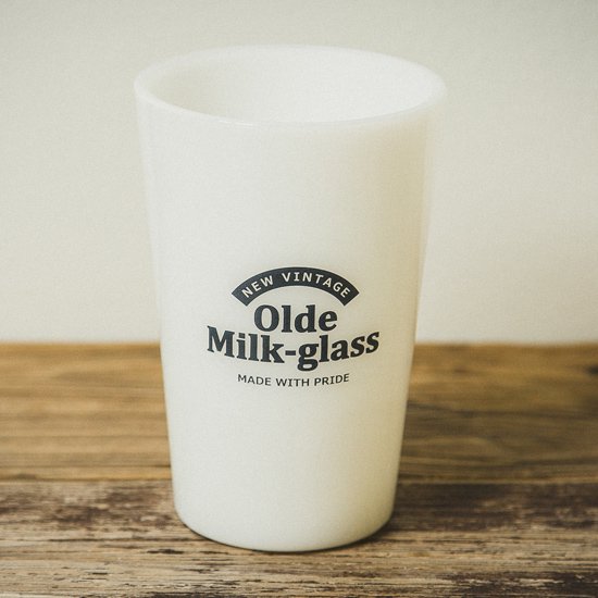 オールドミルクガラス 　グラス ( 3個 )