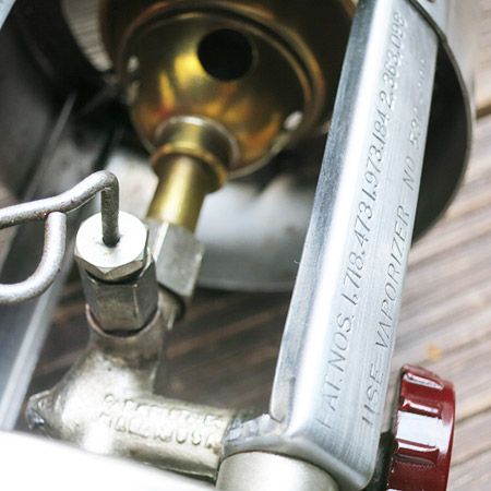 コールマン製、軍用GIストーブ530（M-1941）A47 です。