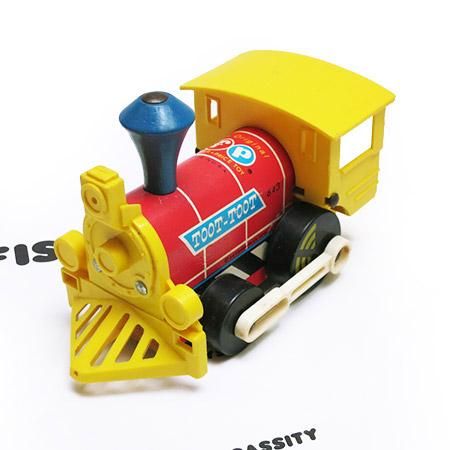 フィッシャープライス社より 機関車 Toot Toot プルトイです フィッシャープライス社より 機関車 Toot Toot プルトイです