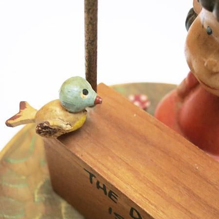 イタリアのアンリ社、ルーシー