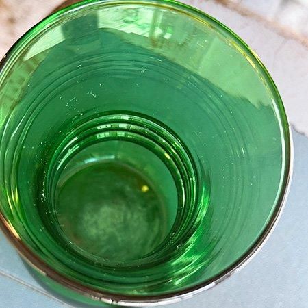 アンカーホッキング社より、フォレストグリーン Plain baseです。