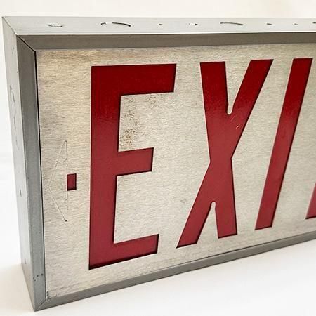 ヴィンテージ EXIT サインです。