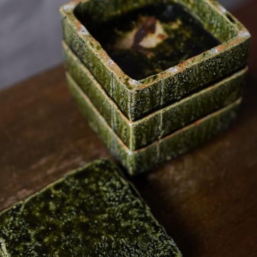 織部重箱 陶芸家 金本卓也【Galleryてとて】 織部重箱 陶芸家 金本卓也【Galleryてとて】