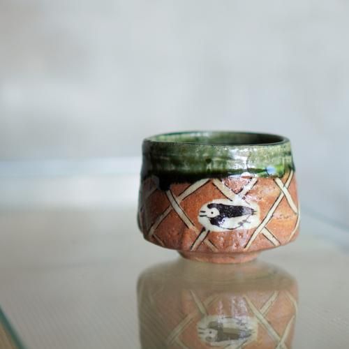 陶芸家　作家物　澤克典　織部　ぐい呑　酒器　酒盃　弥七田織部　共箱 Amazon.co.jp: 陶芸家 作家物 澤克典 織部 ぐい呑 酒器 酒盃 弥
