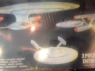 <br>STAR TREK<br>3PIEC<br>U.S.S.<br>ENTERPRIE<br>SET
