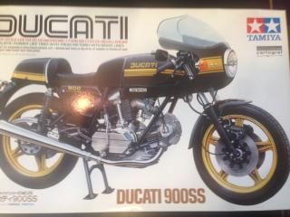 ߥ<br>DUCATI<br>900SS