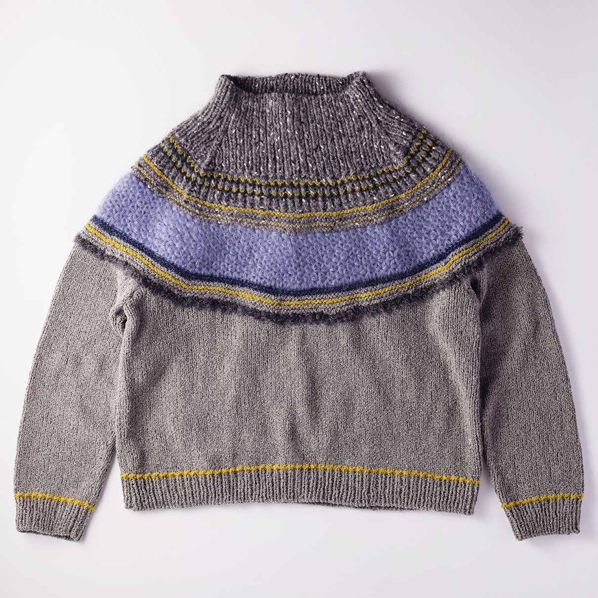 リフ編みヨークのプルオーバー