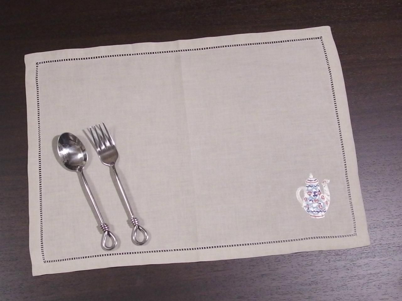 ベトナム刺繍ランチョンマット No 2 ぱきえす アジアン雑貨 オリジナルウェア アクセサリ通販のお店 ベトナム刺繍ランチョンマット No 2 ぱきえす アジアン雑貨 オリジナルウェア アクセサリ通販のお店