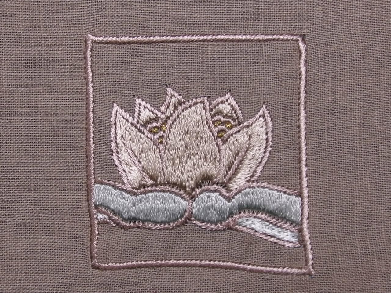 ベトナム刺繍ランチョンマット 11枚セット ベトナム刺繍ランチョンマット 11枚セット