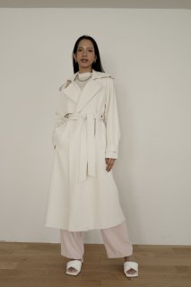 <img class='new_mark_img1' src='https://img.shop-pro.jp/img/new/icons56.gif' style='border:none;display:inline;margin:0px;padding:0px;width:auto;' />Long Trench Coat<br>[WHITE][S/M]