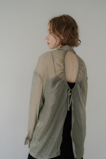 <img class='new_mark_img1' src='https://img.shop-pro.jp/img/new/icons8.gif' style='border:none;display:inline;margin:0px;padding:0px;width:auto;' />Sheer Back Open Blouse<br>[CREAM/KHAKI]*