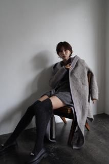 <img class='new_mark_img1' src='https://img.shop-pro.jp/img/new/icons8.gif' style='border:none;display:inline;margin:0px;padding:0px;width:auto;' />Shaggy Coat<br>[PINK BEIGE/GRAY]<s><font color="red">55000</s>350002OFF</font>